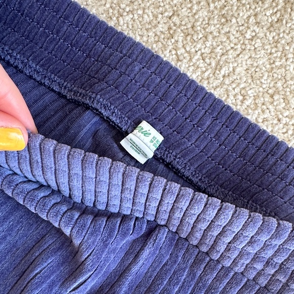 Flared Sweatpants - Picture 2 of 5